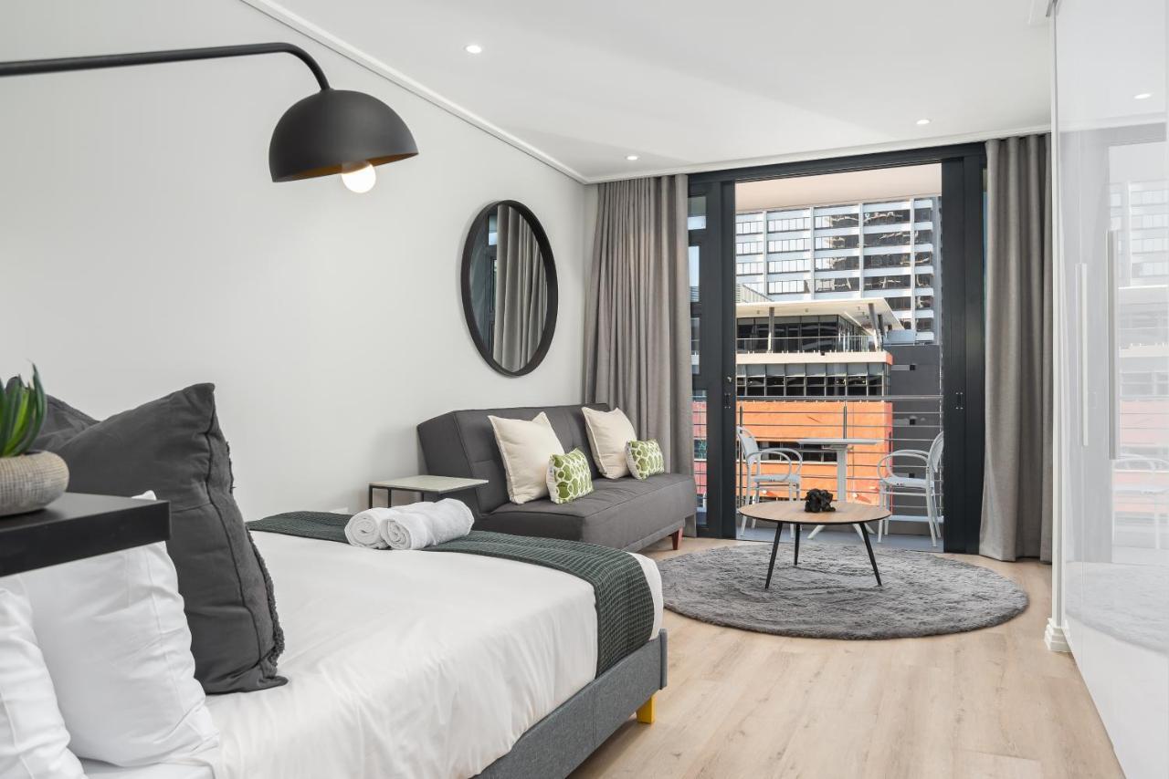 16 On Bree Luxury Apartment Cape Town